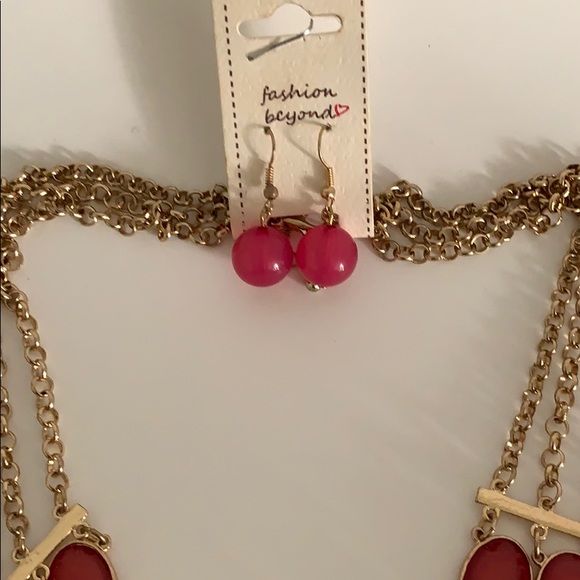 3/$25 necklace set with earrings - Picture 5 of 5